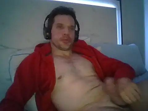 Snapshot of cloudsnfun chatting on 04/11/26, 10:08 cloudsnfun online show from 04/11/26, 10:08