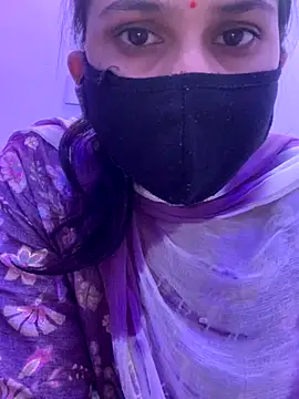 misharani00 online show from 09/28/25, 09:36