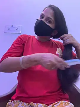 misharani00 online show from 10/11/25, 12:32