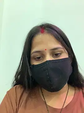 misharani00 online show from 10/16/25, 12:50