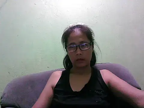 HotLadyPinay32 online show from 04/26/26, 12:03