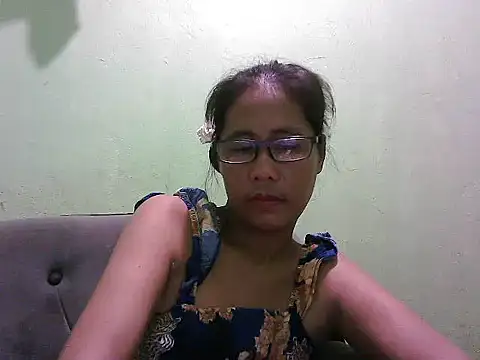 Snapshot of HotLadyPinay32 chatting on 05/08/26, 07:57 HotLadyPinay32 online show from 05/08/26, 07:57
