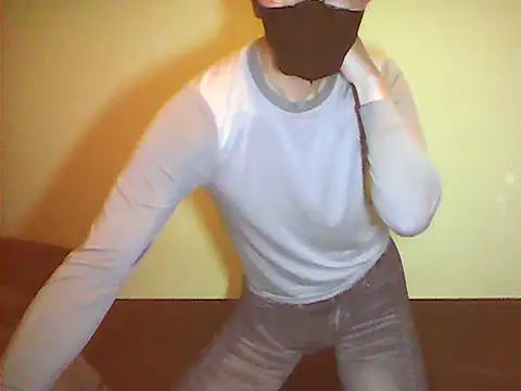 Snapshot of kirishiman1104 chatting on 03/02/26, 03:30 kirishiman1104 online show from 03/02/26, 03:30