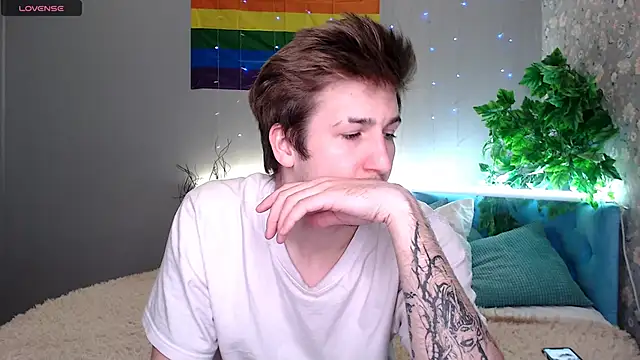 KiskaKurt online show from 09/28/25, 12:05