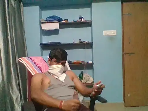 Snapshot of omkarcoll chatting on 11/03/25, 06:25 omkarcoll online show from 11/03/25, 06:25