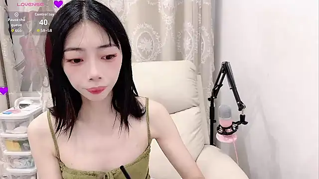 Snapshot of tuantuanle chatting on 06/15/26, 03:36 tuantuanle online show from 06/15/26, 03:36