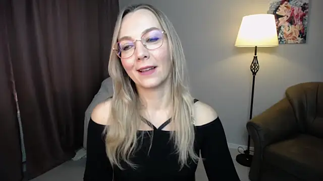 Ava Elior online show from 10/26/25, 12:22