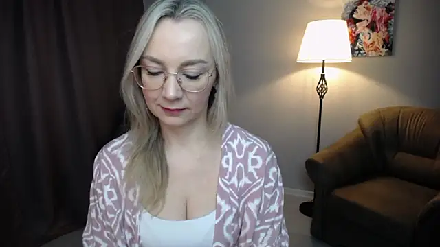 Ava Elior online show from 02/15/26, 12:14