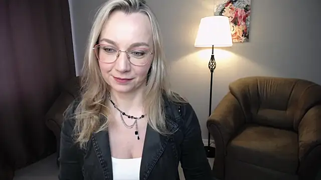 Ava Elior online show from 04/17/26, 09:12