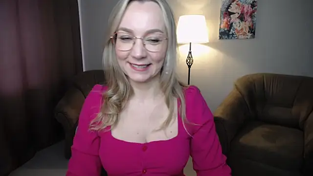 Ava Elior online show from 05/05/26, 10:12
