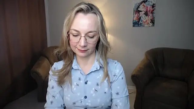 Snapshot of Ava_Elior chatting on 06/23/26, 11:30 Ava Elior online show from 06/23/26, 11:30