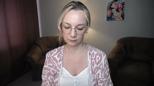Snapshot of Ava_Elior chatting on 07/05/26, 11:39 Ava Elior online show from 07/05/26, 11:39