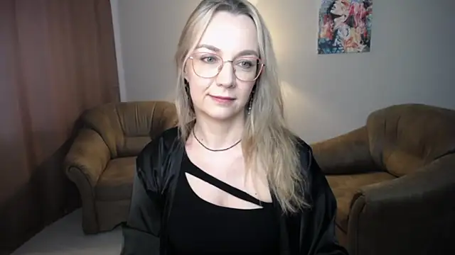 Snapshot of Ava_Elior chatting on 07/11/26, 11:57 Ava Elior online show from 07/11/26, 11:57