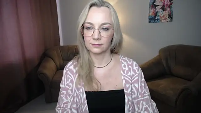 Snapshot of Ava_Elior chatting on 07/19/26, 12:09 Ava Elior online show from 07/19/26, 12:09