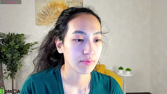 Snapshot of FlirtyAura chatting on 04/24/26, 03:42 FlirtyAura online show from 04/24/26, 03:42