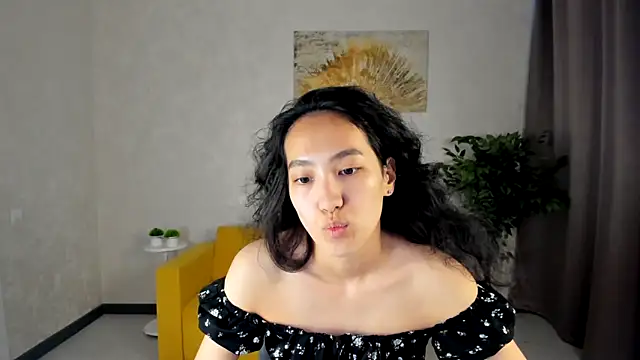 Snapshot of FlirtyAura chatting on 05/18/26, 03:35 FlirtyAura online show from 05/18/26, 03:35