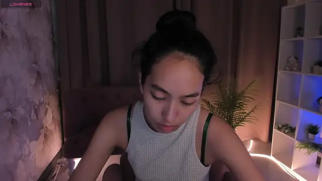 Snapshot of FlirtyAura chatting on 07/17/26, 03:35 FlirtyAura online show from 07/17/26, 03:35