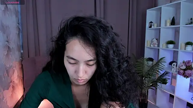 Snapshot of FlirtyAura chatting on 07/21/26, 03:42 FlirtyAura online show from 07/21/26, 03:42