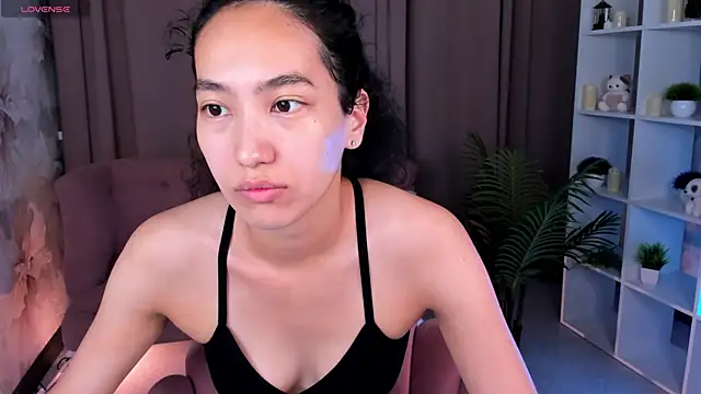 Snapshot of FlirtyAura chatting on 07/23/26, 03:26 FlirtyAura online show from 07/23/26, 03:26
