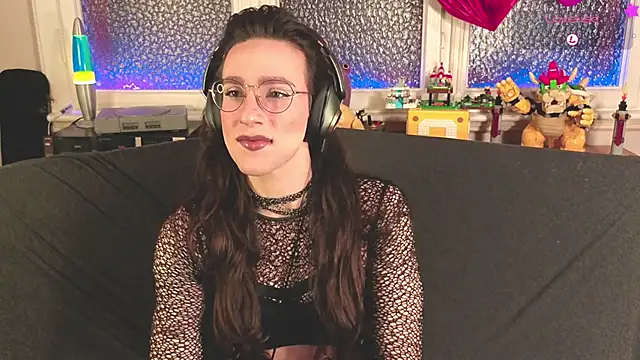 Zesty Peach online show from 03/04/26, 12:27