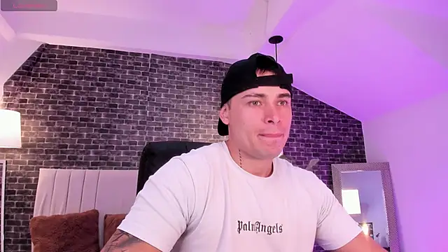 connorsmiith online show from 02/06/26, 03:59