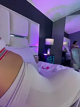 Snapshot of BellaFernandez__ chatting on 02/28/26, 10:38 BellaFernandez online show from 02/28/26, 10:38