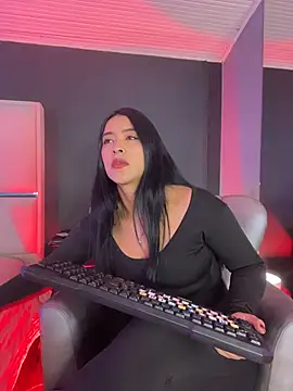 Snapshot of BellaFernandez__ chatting on 06/26/26, 12:53 BellaFernandez online show from 06/26/26, 12:53