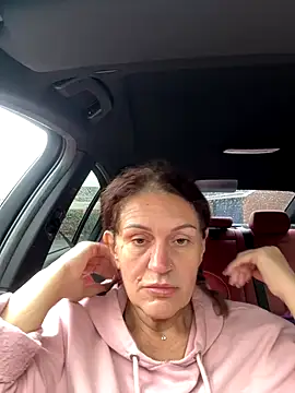 RubyyRosee online show from 10/03/25, 09:50