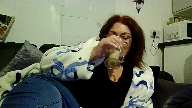 RubyyRosee online show from 04/16/26, 05:19