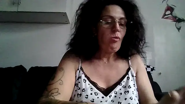RubyyRosee online show from 06/28/26, 05:46