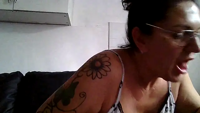 RubyyRosee online show from 06/29/26, 08:53