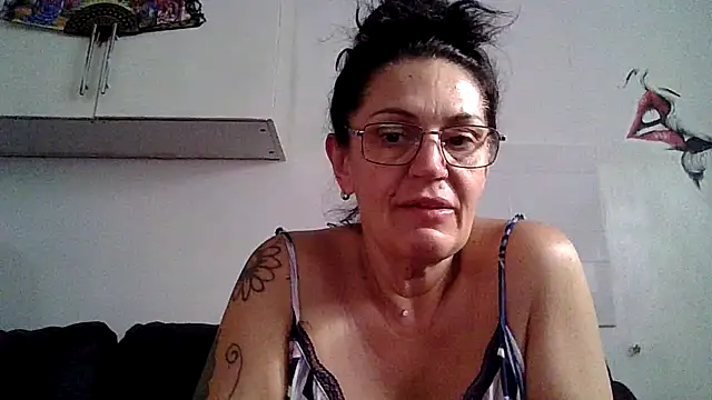 RubyyRosee online show from 07/01/26, 05:42