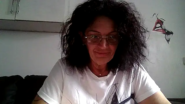 RubyyRosee online show from 07/04/26, 06:19