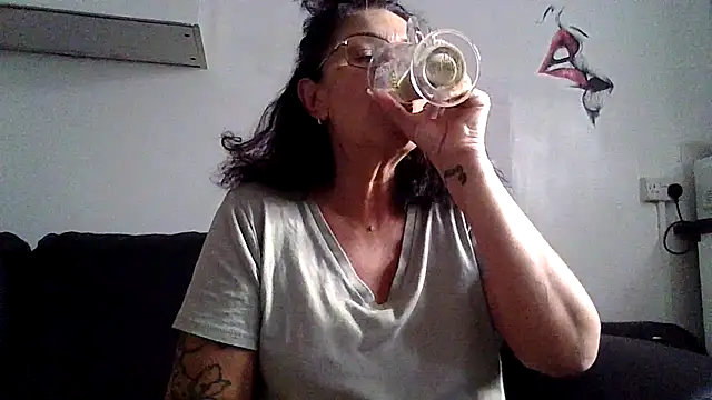 RubyyRosee online show from 07/08/26, 05:56