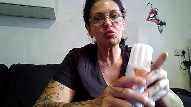 RubyyRosee online show from 07/09/26, 06:06