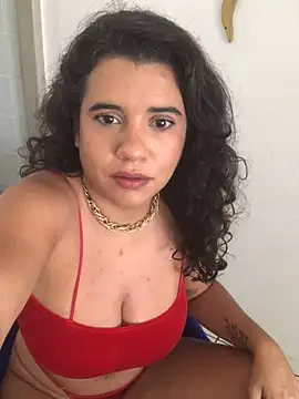 Snapshot of foxyann chatting on 10/10/25, 01:54 foxyann online show from 10/10/25, 01:54