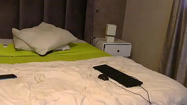 Ivysol online show from 09/24/25, 01:03