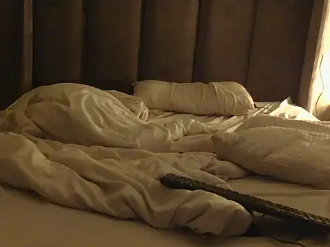 Ivysol online show from 10/04/25, 03:37