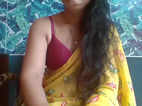 Snapshot of Marathi_q4een01 chatting on 10/13/25, 04:01 Marathi q4een01 online show from 10/13/25, 04:01