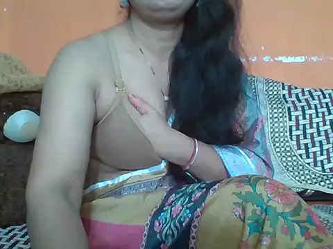 Snapshot of Marathi_q4een01 chatting on 10/31/25, 05:19 Marathi q4een01 online show from 10/31/25, 05:19