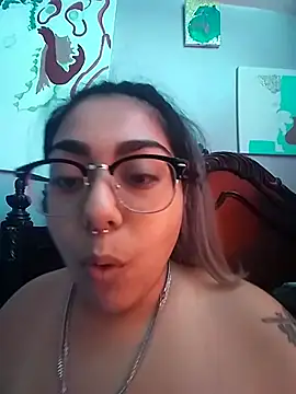 Lovelyrainn online show from 09/26/25, 04:33