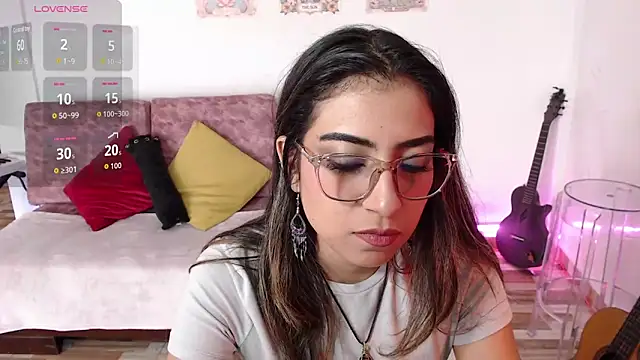 Susanahendrix online show from 12/04/25, 06:16