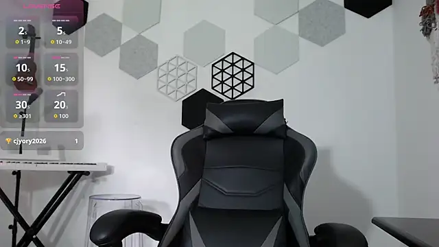 Susanahendrix online show from 07/04/26, 06:25