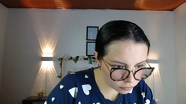 Megan 05  online show from 09/22/25, 06:54