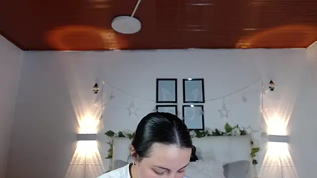 Megan 05  online show from 02/04/26, 06:47