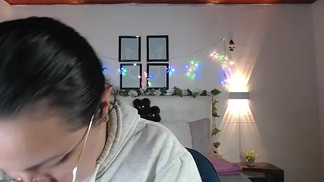 Megan 05  online show from 02/24/26, 07:23