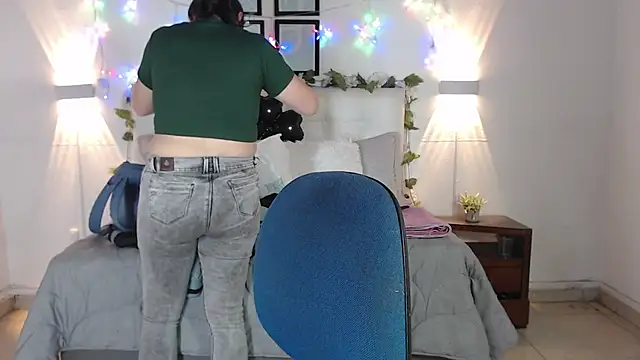 Megan 05  online show from 03/03/26, 07:20