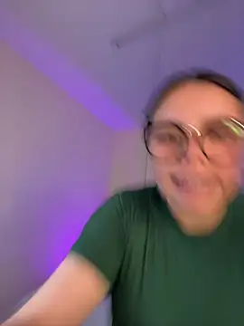Megan 05  online show from 06/06/26, 07:40