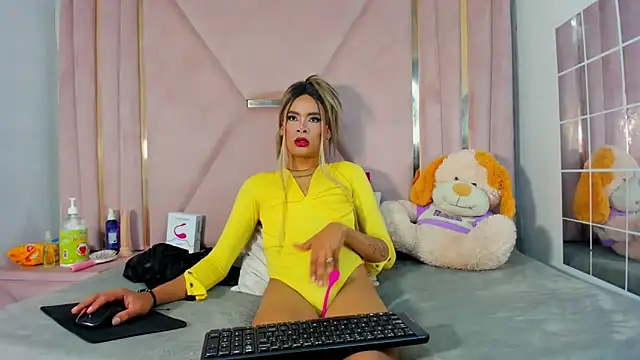 jazmin waked online show from 10/07/25, 02:53