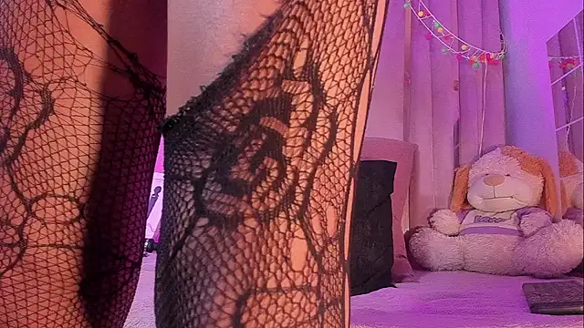 jazmin waked online show from 06/24/26, 04:11